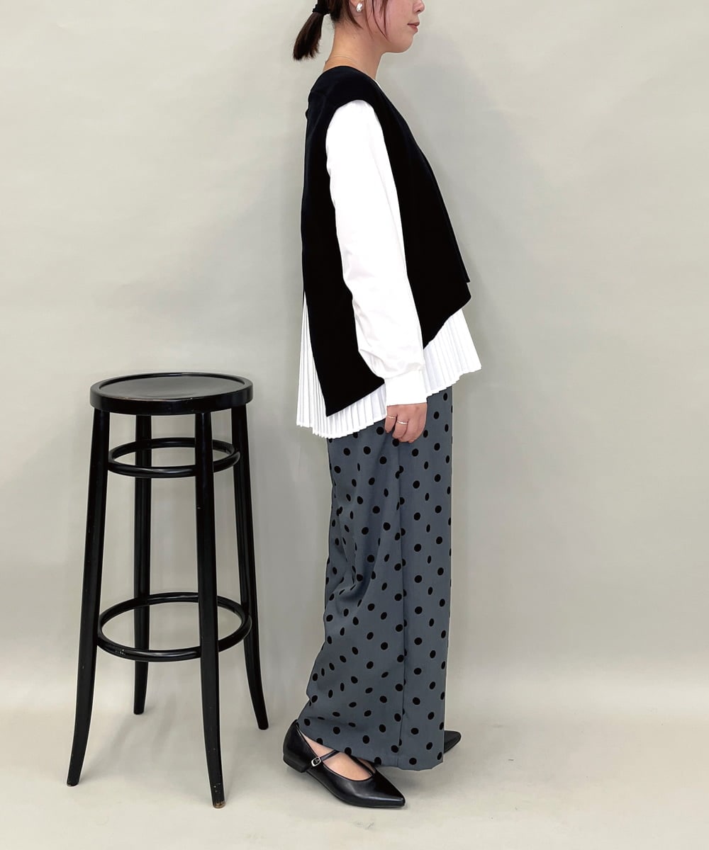 ZMFAE54150 al'aise modulation(アレーズモジュレーション) 【セットアイテム/洗える】プリーツブラウス×バッククロスニットベスト ブラック