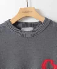 ZMFAE55099 al'aise modulation(アレーズモジュレーション) ロゴアクセントデザインニットプルオーバー ダークグレー