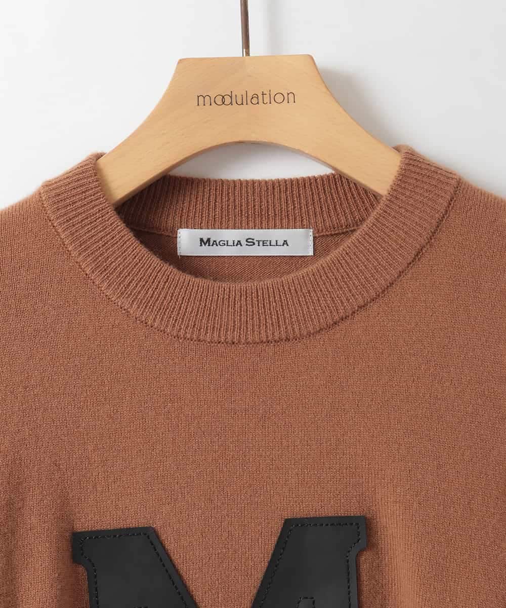 ZMFAE62150 al'aise modulation(アレーズモジュレーション) ワッペンアクセントニットプルオーバー ベージュ