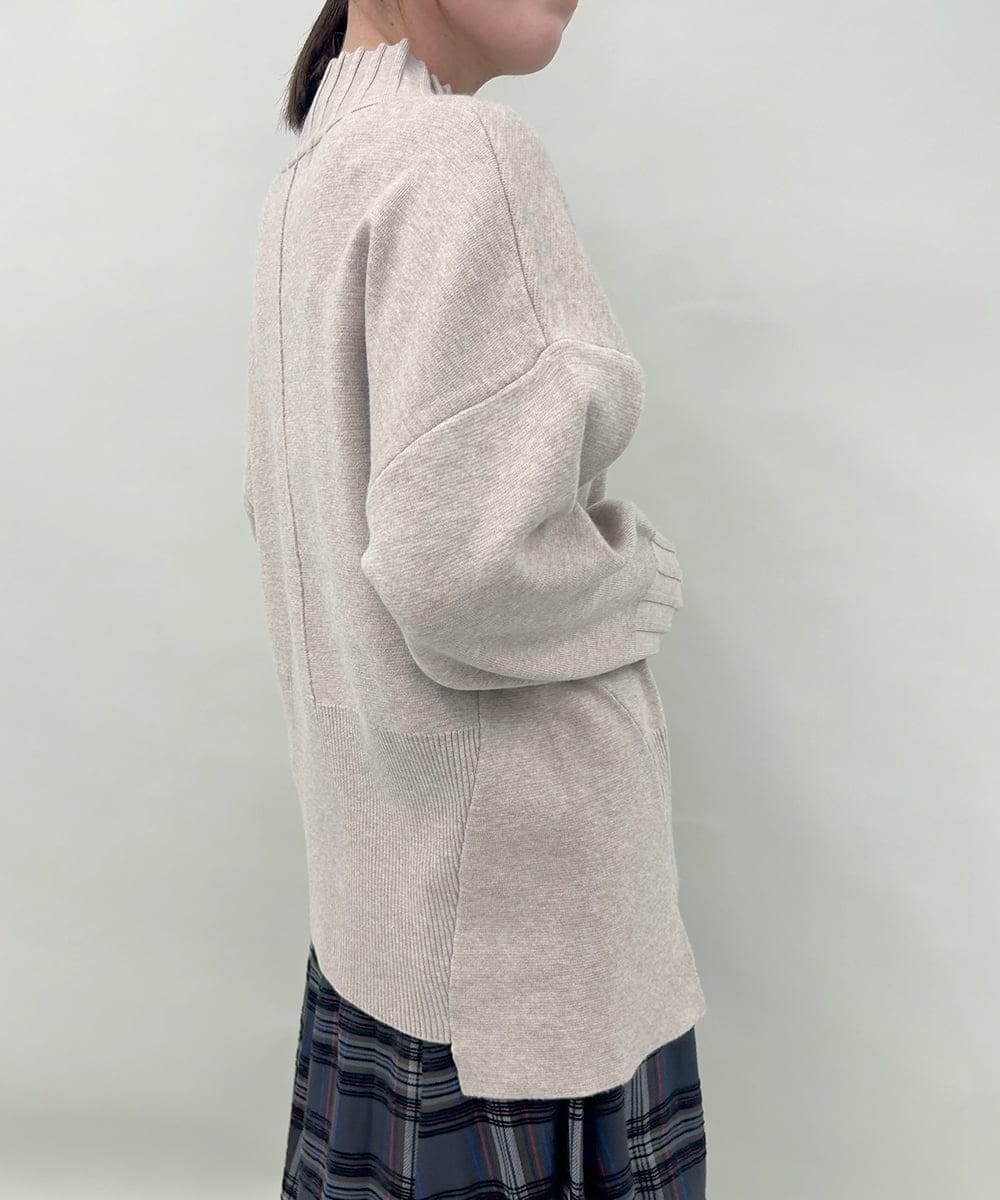 ZMFAE80089 al'aise modulation(アレーズモジュレーション) 異素材ポケットニットプルオーバー ベージュ