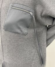 ZMFAE80089 al'aise modulation(アレーズモジュレーション) 異素材ポケットニットプルオーバー ダークグレー