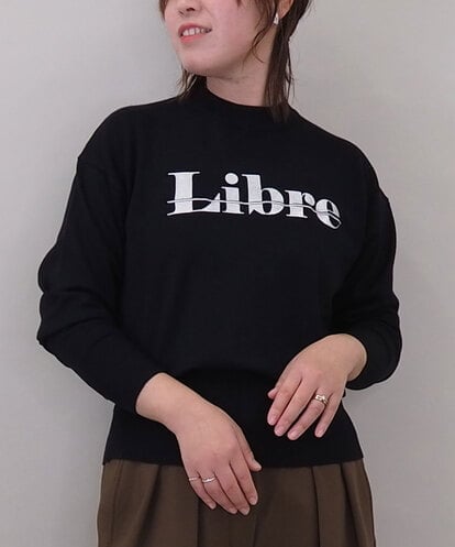 ZMFCE10063 al'aise modulation メタルロゴ刺繍ニットプルオーバー