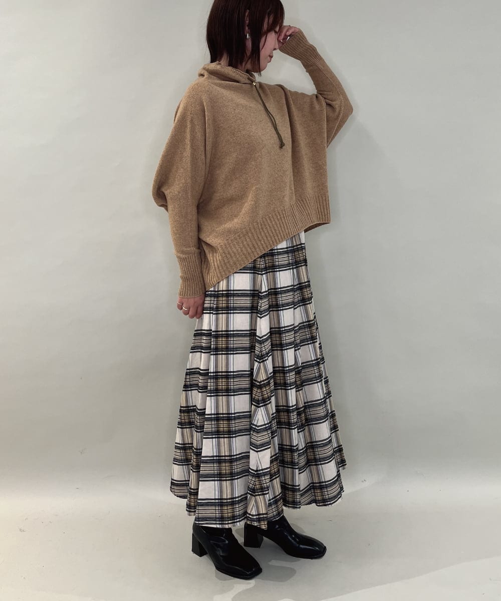 ZMFCE30169 al'aise modulation(アレーズモジュレーション) 【日本製】ドロストネックドルマンニットプルオーバー ベージュ