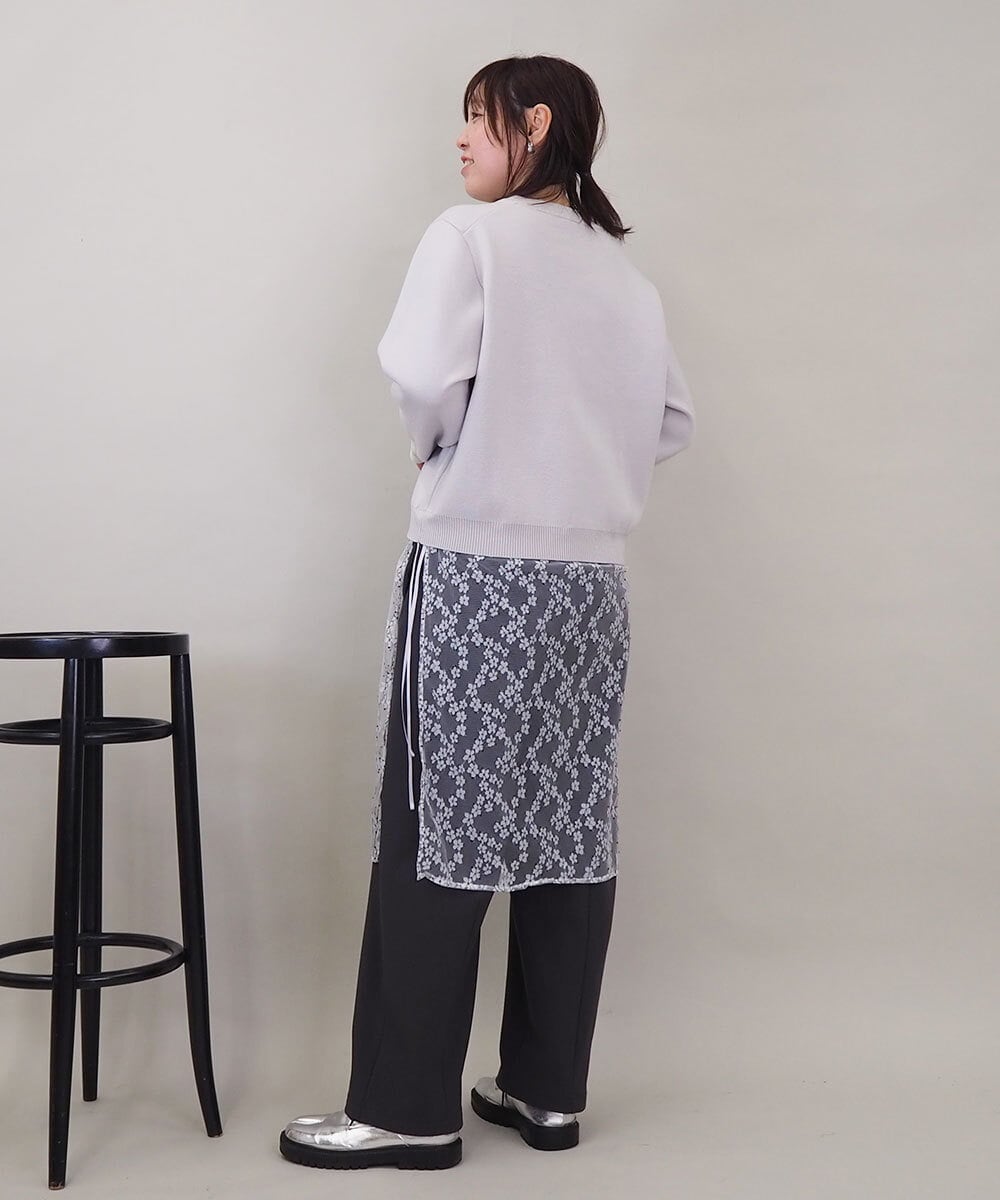 ZMFEE01150 al'aise modulation(アレーズモジュレーション) 【洗える】レーススカート付きニットプルオーバー ライトグレー