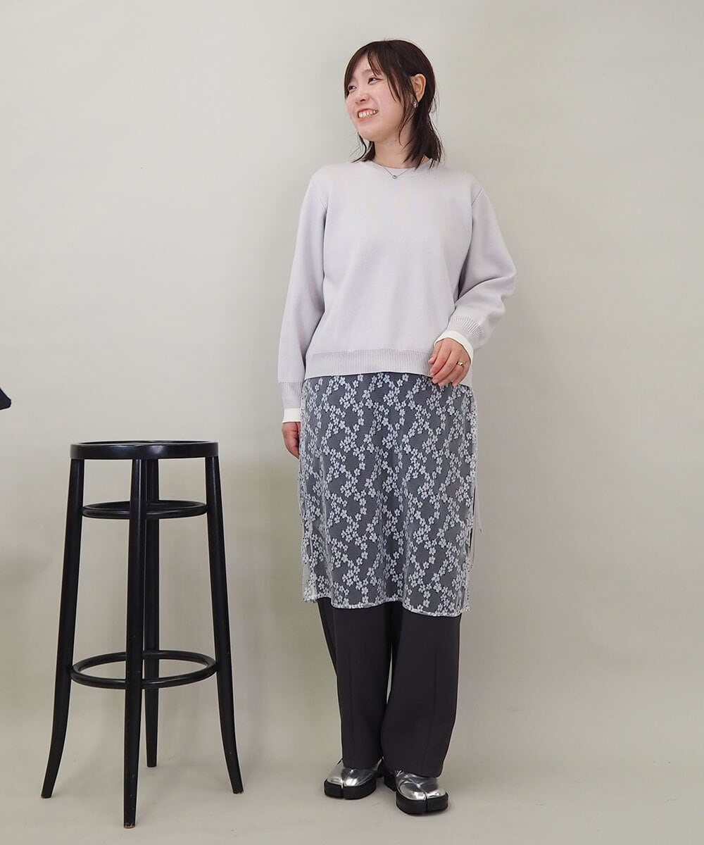 ZMFEE01150 al'aise modulation(アレーズモジュレーション) 【洗える】レーススカート付きニットプルオーバー ライトグレー