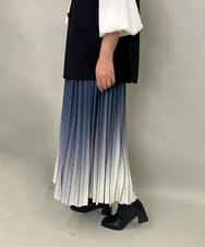 ZMHAE12120 al'aise modulation(アレーズモジュレーション) 【洗える】グラデーションプリーツスカート ライトブルー