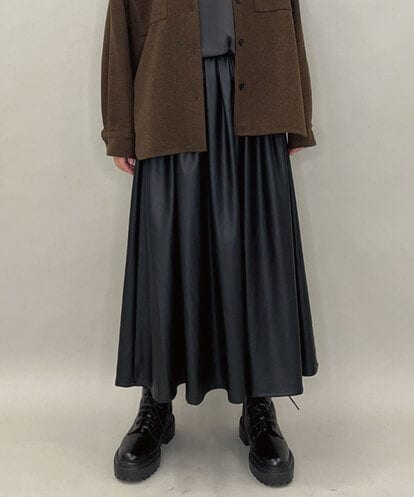 ZMHAE30130 al'aise modulation ウエストギャザーフェイクレザースカート