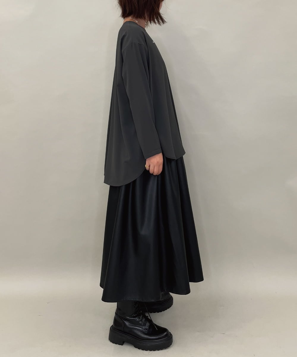 ZMHAE30130 al'aise modulation(アレーズモジュレーション) ウエストギャザーフェイクレザースカート ブラック