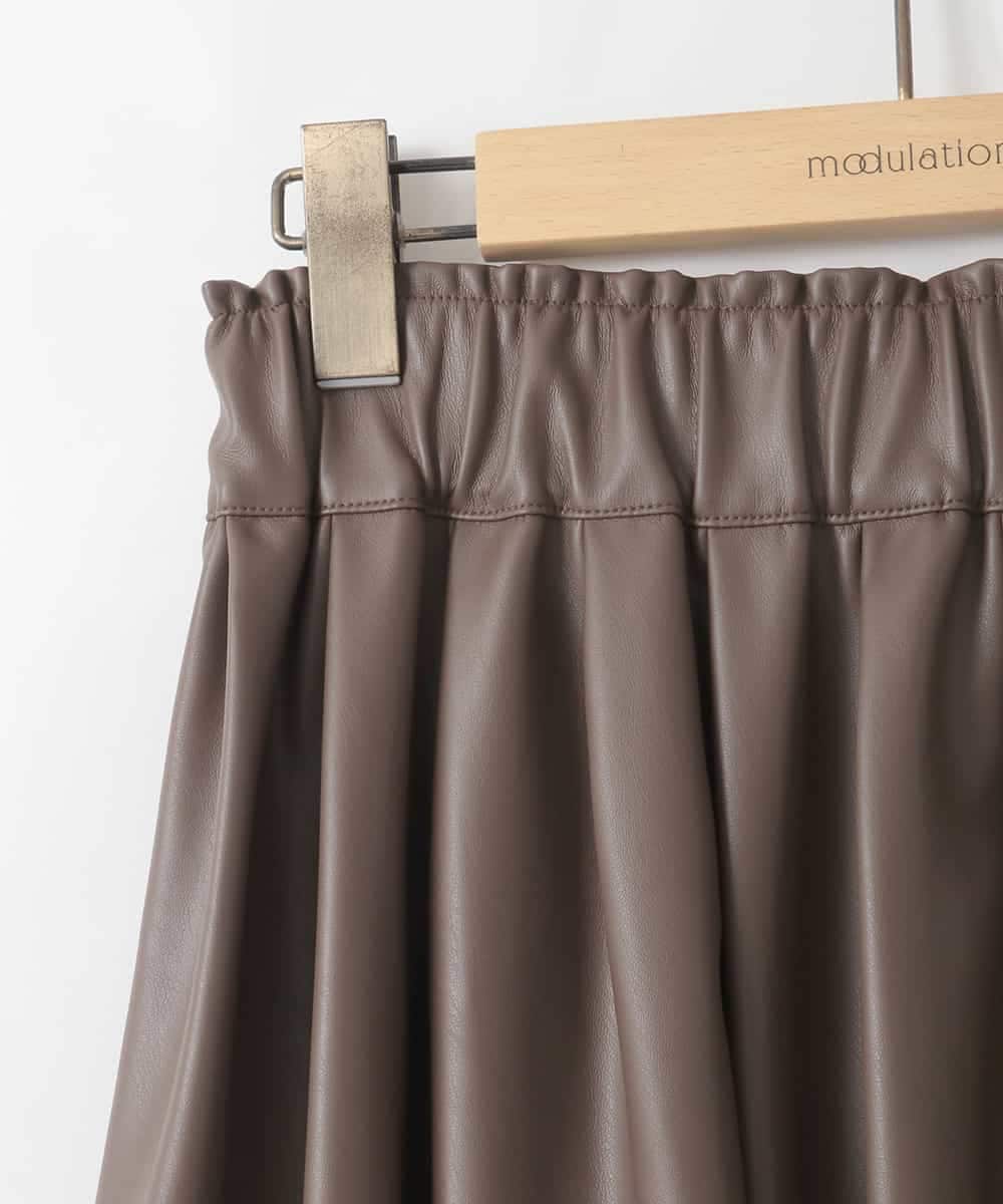 ZMHAE30130 al'aise modulation(アレーズモジュレーション) ウエストギャザーフェイクレザースカート ブラウン