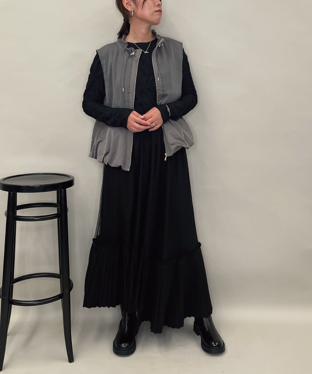 ZMHAE34160 al'aise modulation(アレーズモジュレーション) アシンメトリープリーツチュールスカート ブラック