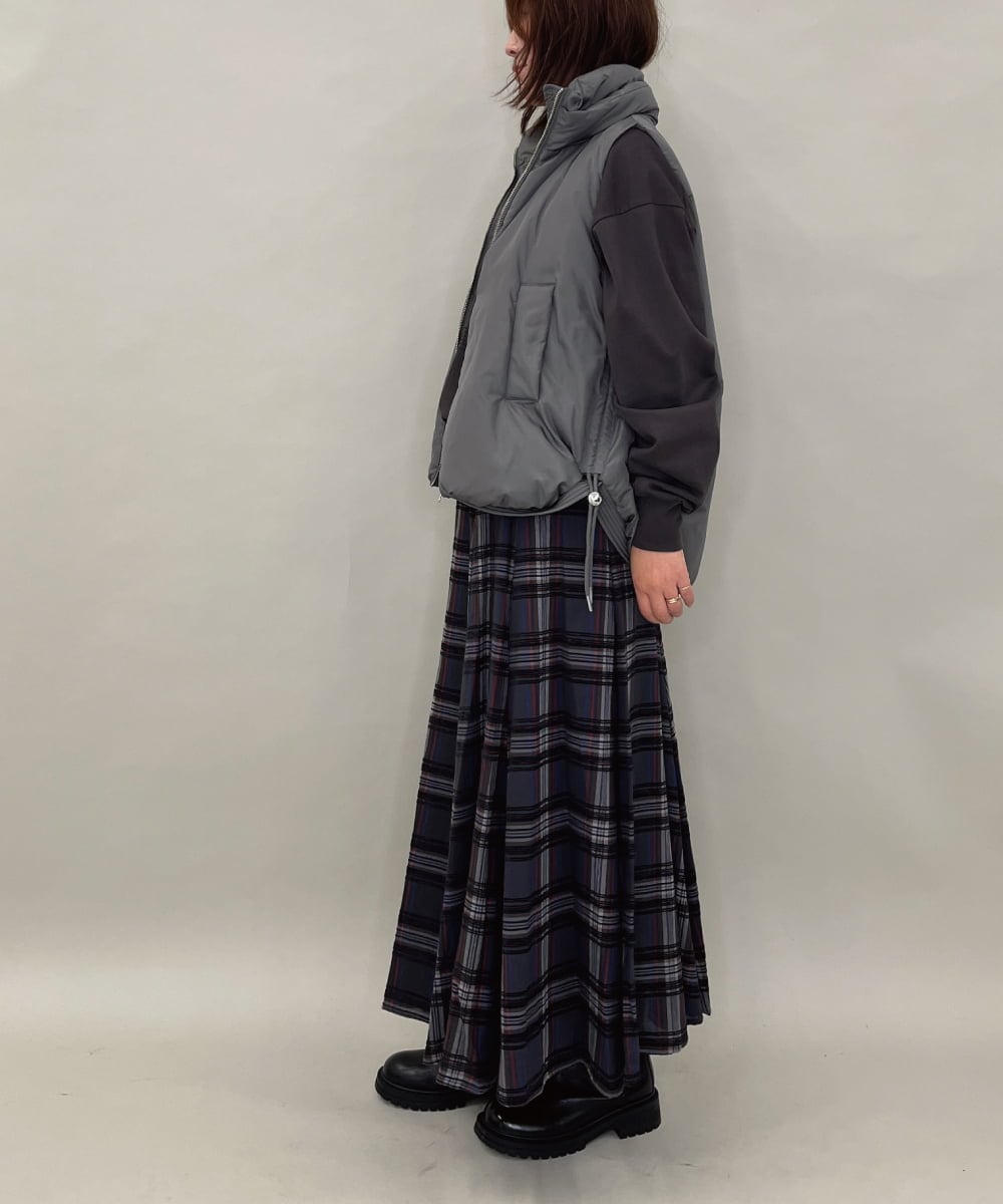 ZMHCE42140 al'aise modulation(アレーズモジュレーション) リブチェックフレアスカート ダークグレー