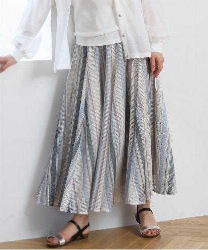 ZMHGE18140 al'aise modulation マルチカラーメッシュエアリーフレアスカート