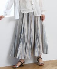 ZMHGE18140 al'aise modulation(アレーズモジュレーション) マルチカラーメッシュフレアスカート アイボリー