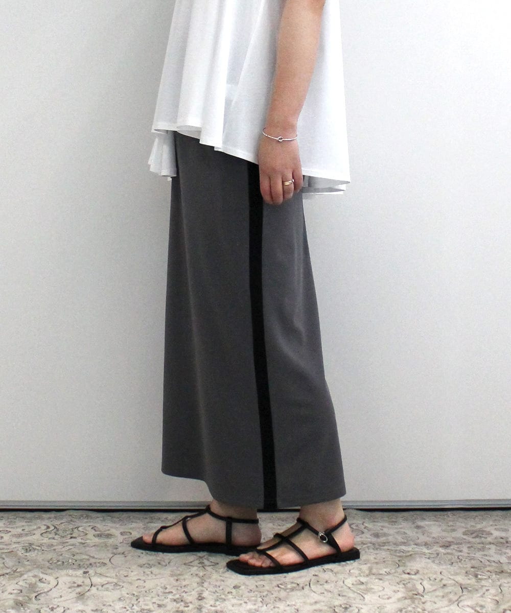 ZMHIB62070 al'aise modulation(アレーズモジュレーション) 【洗える】配色ラインナローシルエットスカート ダークグレー