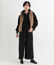 ZMJAB30179 al'aise modulation(アレーズモジュレーション) 中綿入りボアフーディーベスト ベージュ