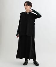 ZMJAB67148 al'aise modulation(アレーズモジュレーション) Vネックロングベスト ブラック