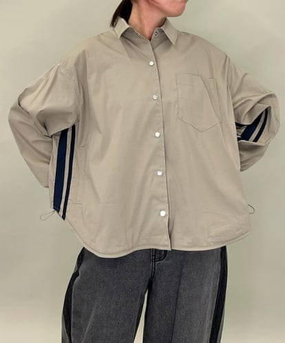 ZMJAE15145 al'aise modulation サイドラインラウンドシルエットシャツ