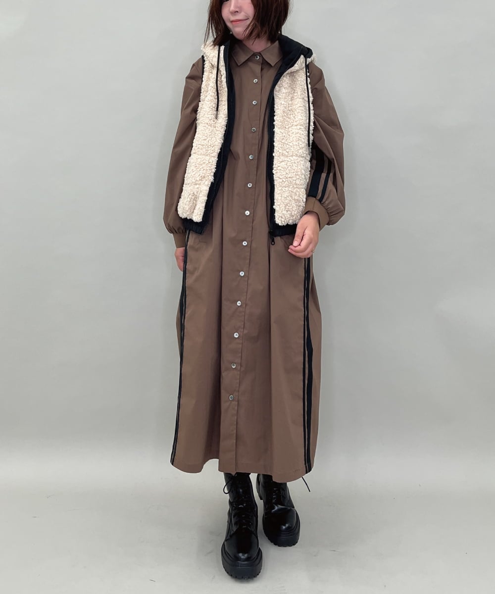 ZMJAE22179 al'aise modulation(アレーズモジュレーション) フード付きボアジップベスト ベージュ