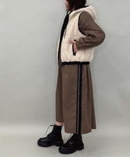 ZMJAE22179 al'aise modulation(アレーズモジュレーション) フード付きボアジップベスト ベージュ