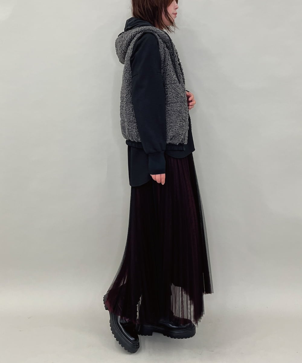 ZMJAE22179 al'aise modulation(アレーズモジュレーション) フード付きボアジップベスト ダークグレー