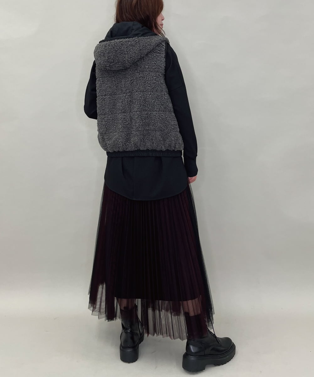 ZMJAE22179 al'aise modulation(アレーズモジュレーション) フード付きボアジップベスト ダークグレー