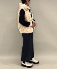 ZMJAE25150 al'aise modulation(アレーズモジュレーション) フェイクファージップアップデザインベスト ベージュ