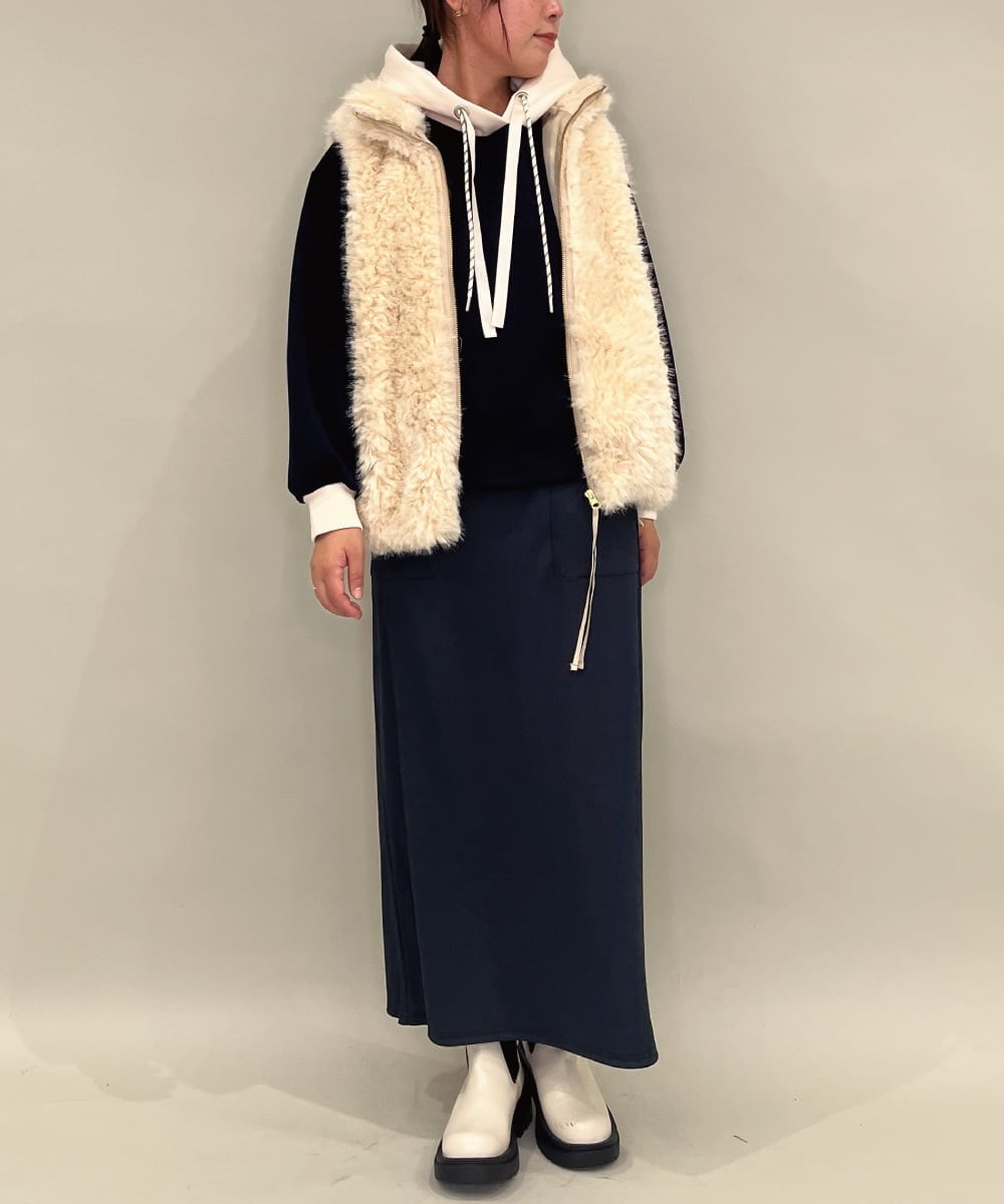 ZMJAE25150 al'aise modulation(アレーズモジュレーション) フェイクファージップアップデザインベスト ベージュ