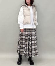 ZMJAE38138 al'aise modulation(アレーズモジュレーション) 切り替えデザインダウンベスト アイボリー