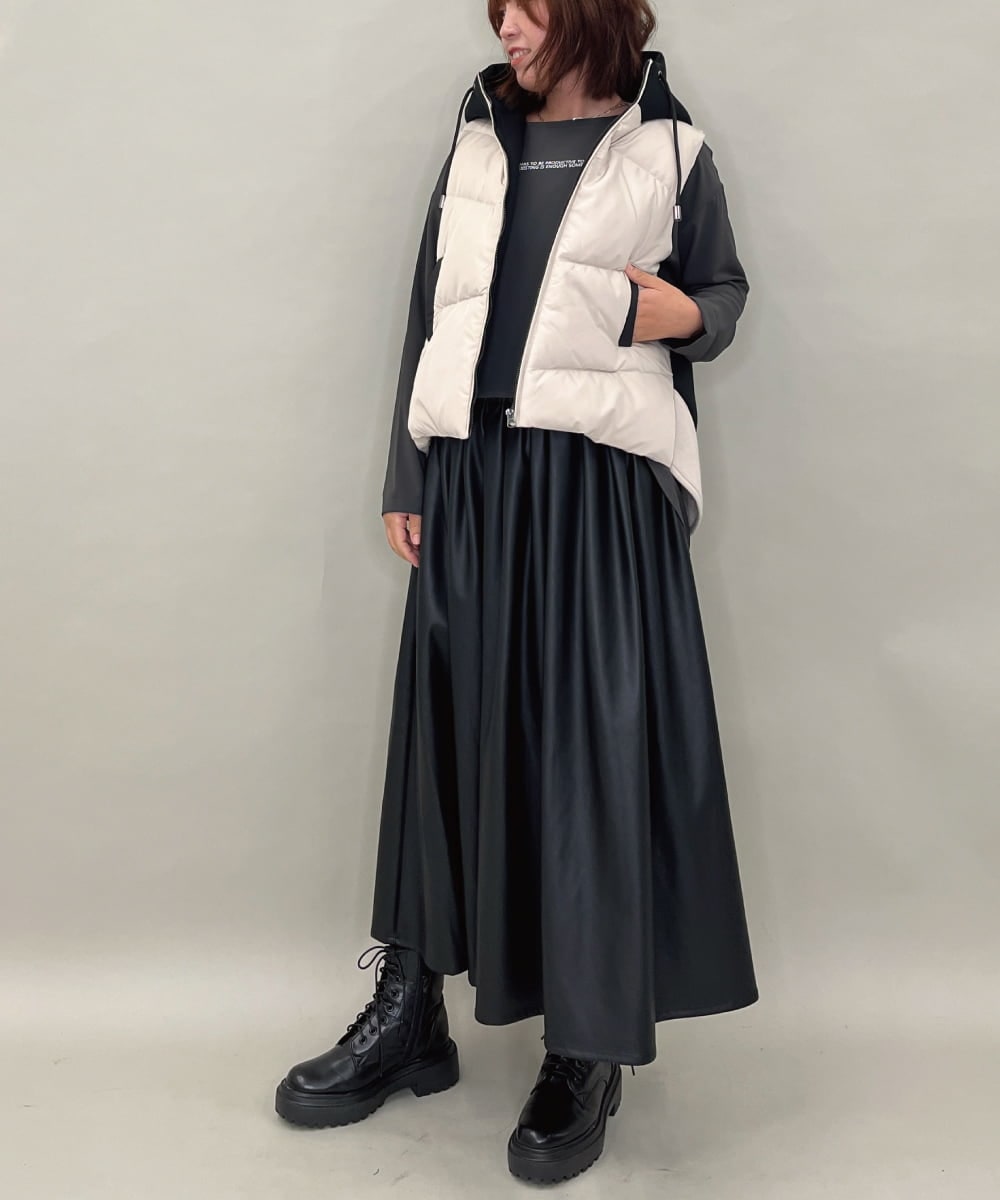 ZMJAE38138 al'aise modulation(アレーズモジュレーション) 切り替えデザインダウンベスト ベージュ