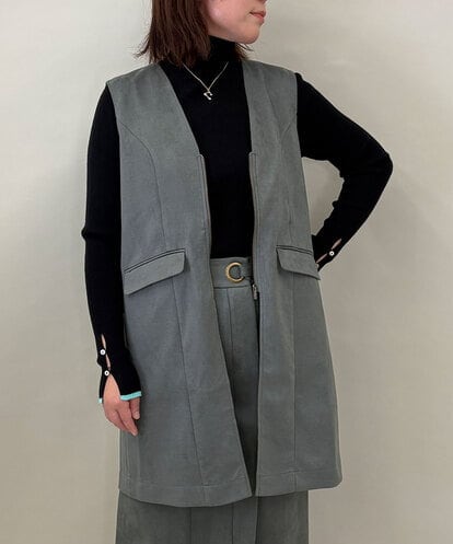 ZMJAE39118 al'aise modulation 【セットアップ対応】バックフリルスエードライクジレ