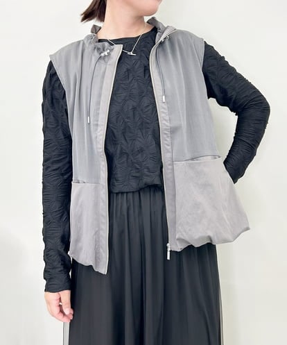 ZMJAE40120 al'aise modulation バルーンヘムノースリーブブルゾン