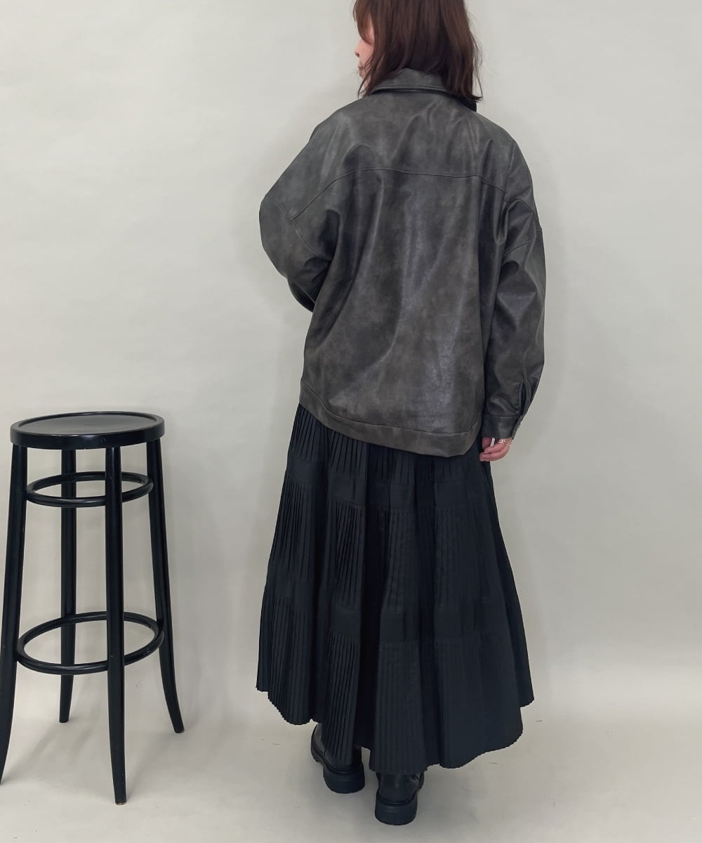 ZMJAE50168 al'aise modulation(アレーズモジュレーション) フェイクレザージップジャケット ブラック