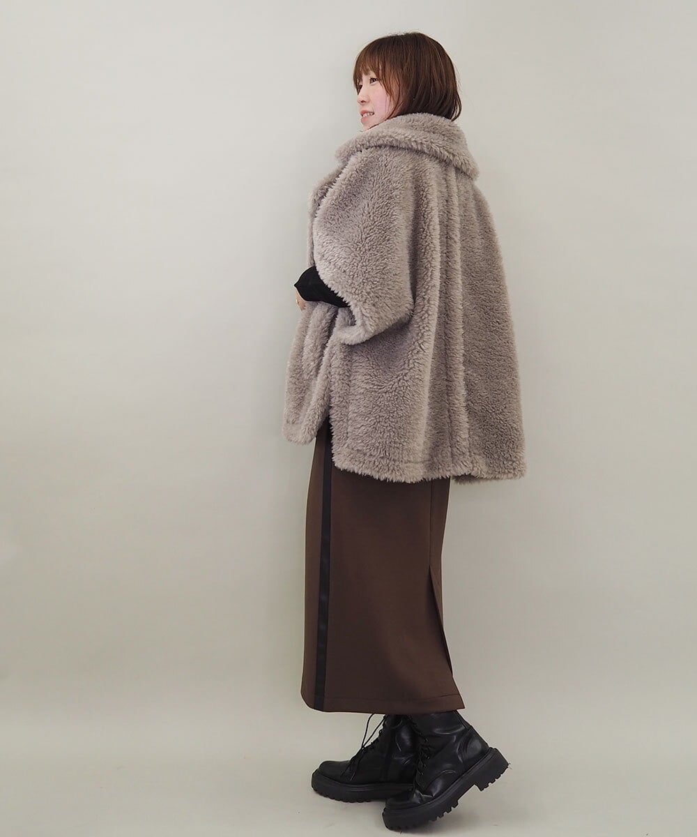 ZMJAE64280 al'aise modulation(アレーズモジュレーション) ファーケープジャケット グレー