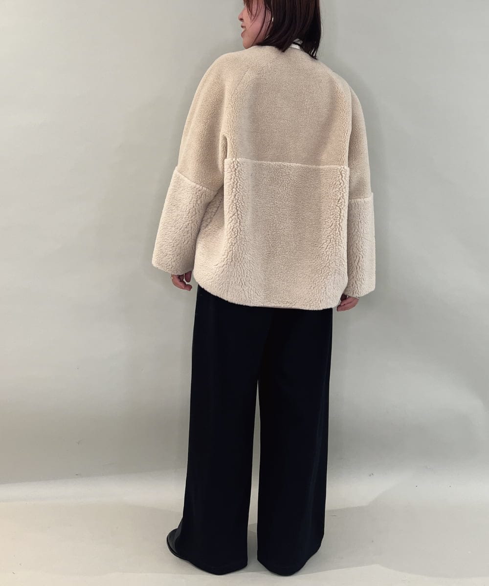 ZMJAE67200 al'aise modulation(アレーズモジュレーション) 【2WAY】リバーシブルノーカラーショートコート ベージュ