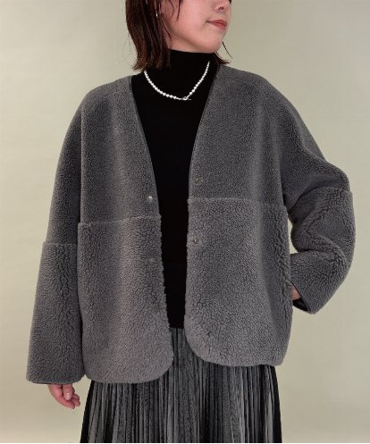 ZMJAE67200 al'aise modulation 【2WAY】リバーシブルノーカラーショートコート