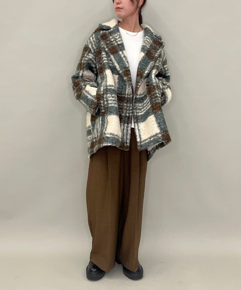 ZMJCE67150 al'aise modulation(アレーズモジュレーション) オーバーチェックプードルファーコート グリーン