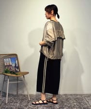 ZMJGB27160 al'aise modulation(アレーズモジュレーション) バックフリルジップブルゾン ベージュ