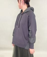 ZMKAE22099 al'aise modulation(アレーズモジュレーション) 布帛ジョイントフーディーパーカー ダークグレー