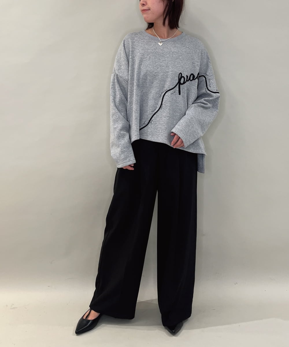 ZMKAE23119 al'aise modulation(アレーズモジュレーション) コード刺繍ロングテールプルオーバー ライトグレー