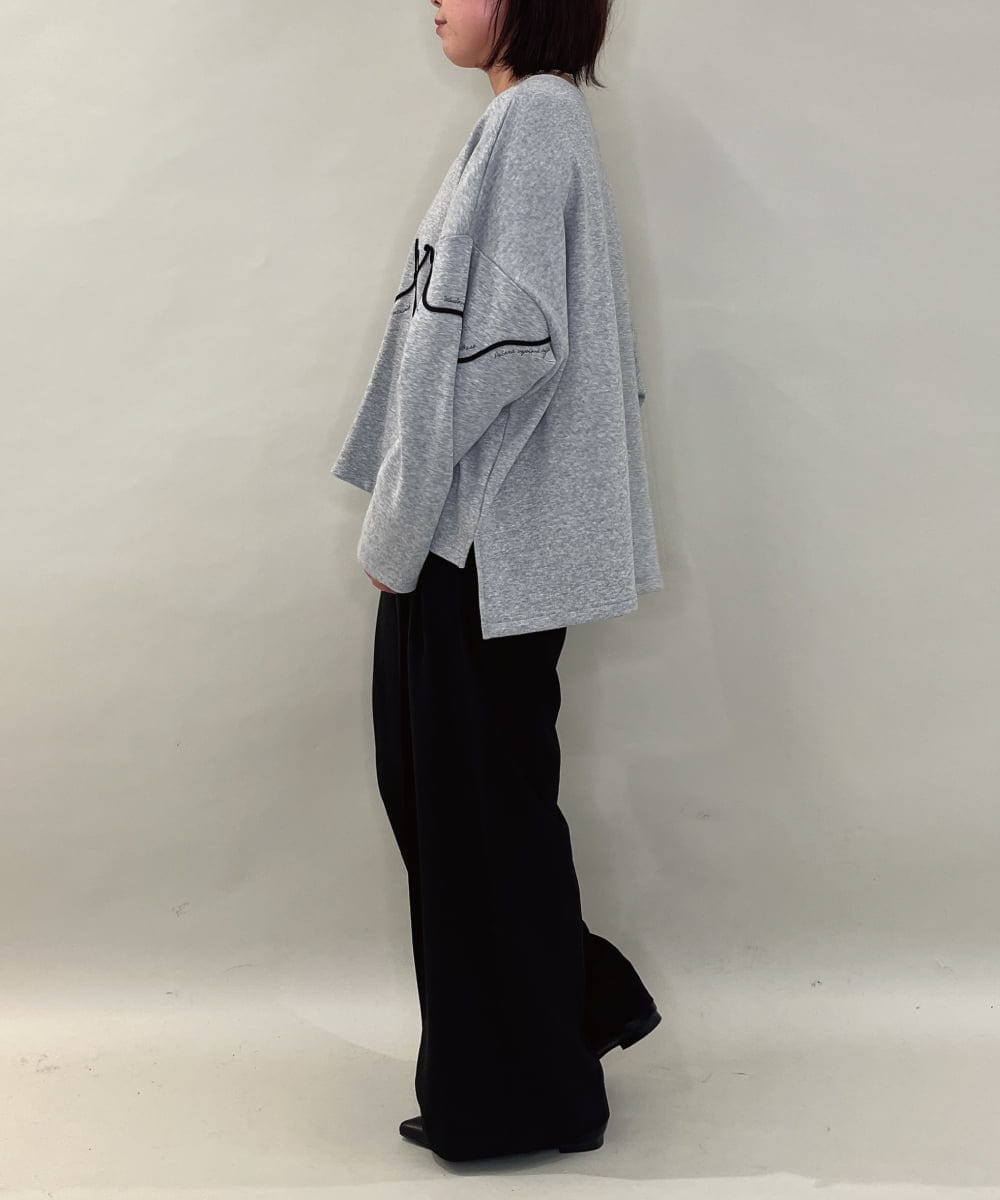 ZMKAE23119 al'aise modulation(アレーズモジュレーション) コード刺繍ロングテールプルオーバー ライトグレー