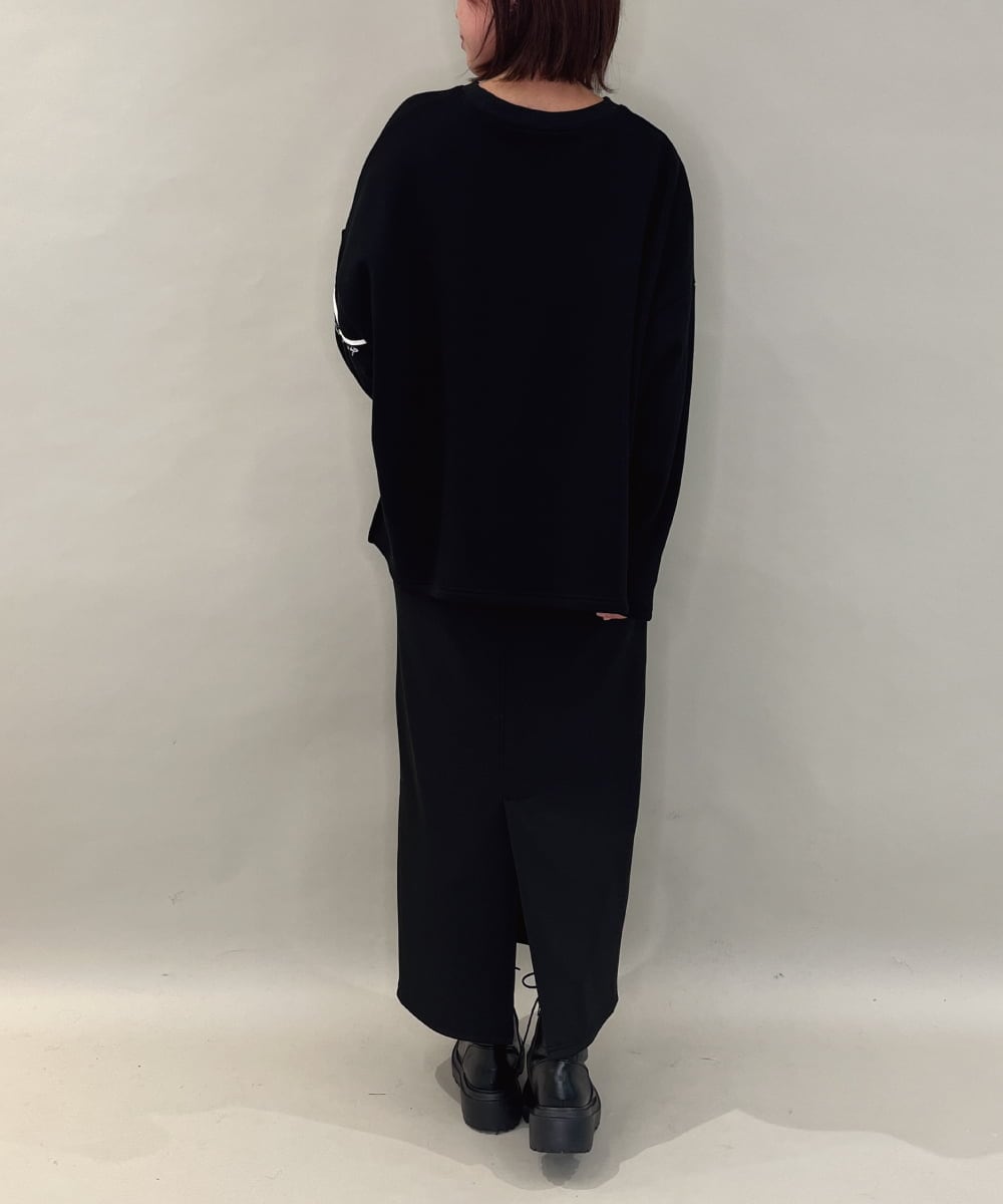 ZMKAE23119 al'aise modulation(アレーズモジュレーション) コード刺繍ロングテールプルオーバー ブラック