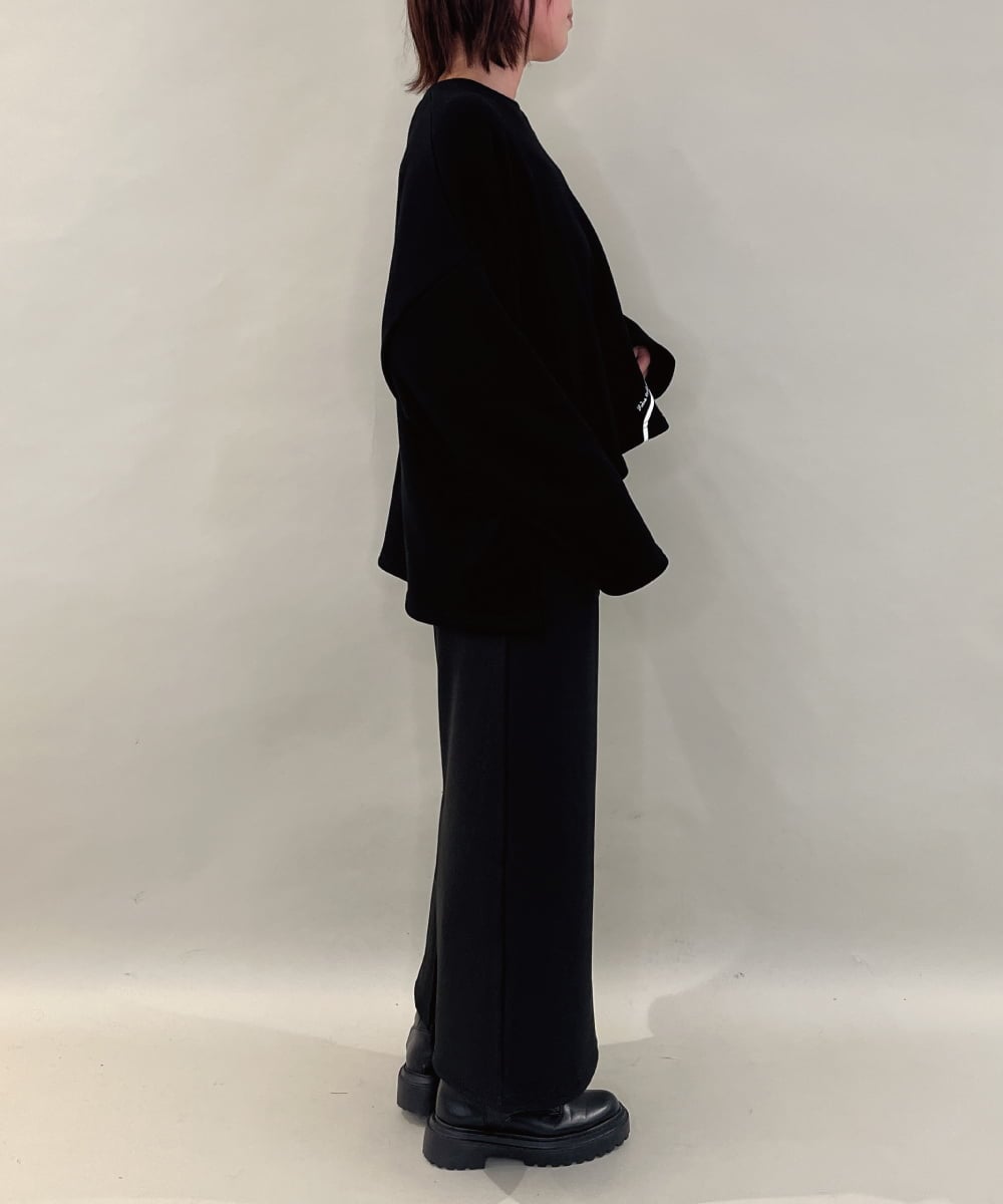 ZMKAE23119 al'aise modulation(アレーズモジュレーション) コード刺繍ロングテールプルオーバー ブラック