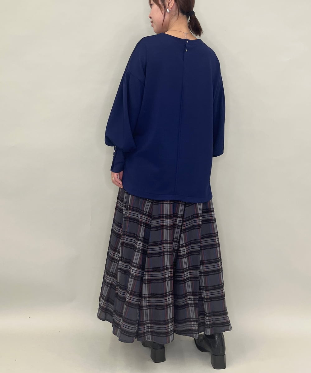 ZMKAE27089 al'aise modulation(アレーズモジュレーション) カフスポイントボリューム袖プルオーバー ネイビー