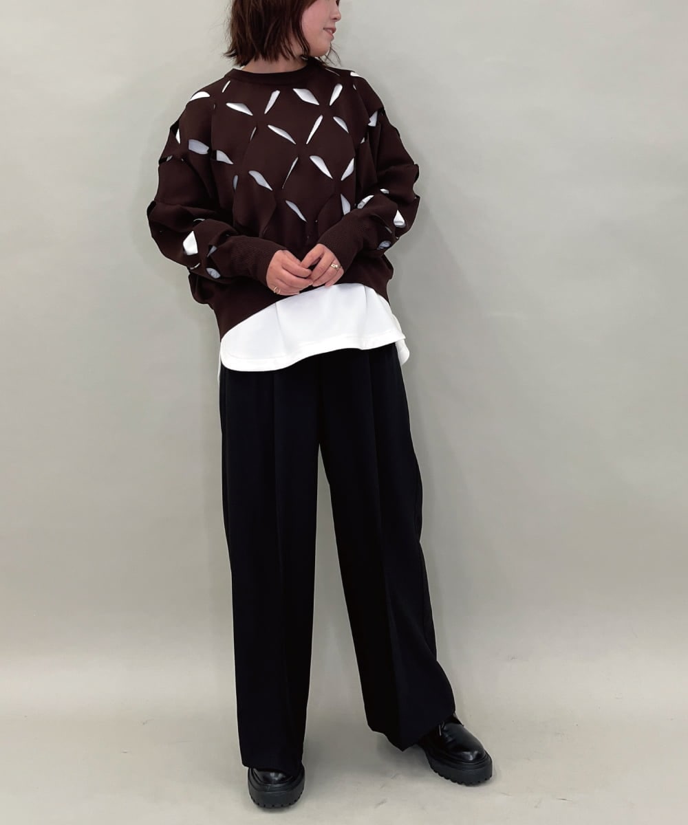 ZMKAE27089 al'aise modulation(アレーズモジュレーション) カフスポイントボリューム袖プルオーバー ホワイト