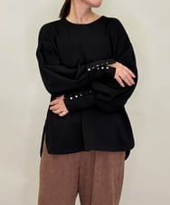 ZMKAE27089 al'aise modulation(アレーズモジュレーション) カフスポイントボリューム袖プルオーバー ブラック