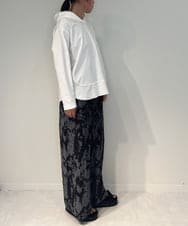 ZMKAE36079 al'aise modulation(アレーズモジュレーション) ラウンドヘム長袖フーディーカットソー アイボリー