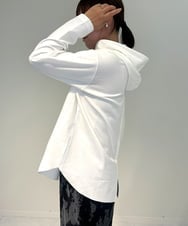 ZMKAE36079 al'aise modulation(アレーズモジュレーション) ラウンドヘム長袖フーディーカットソー アイボリー