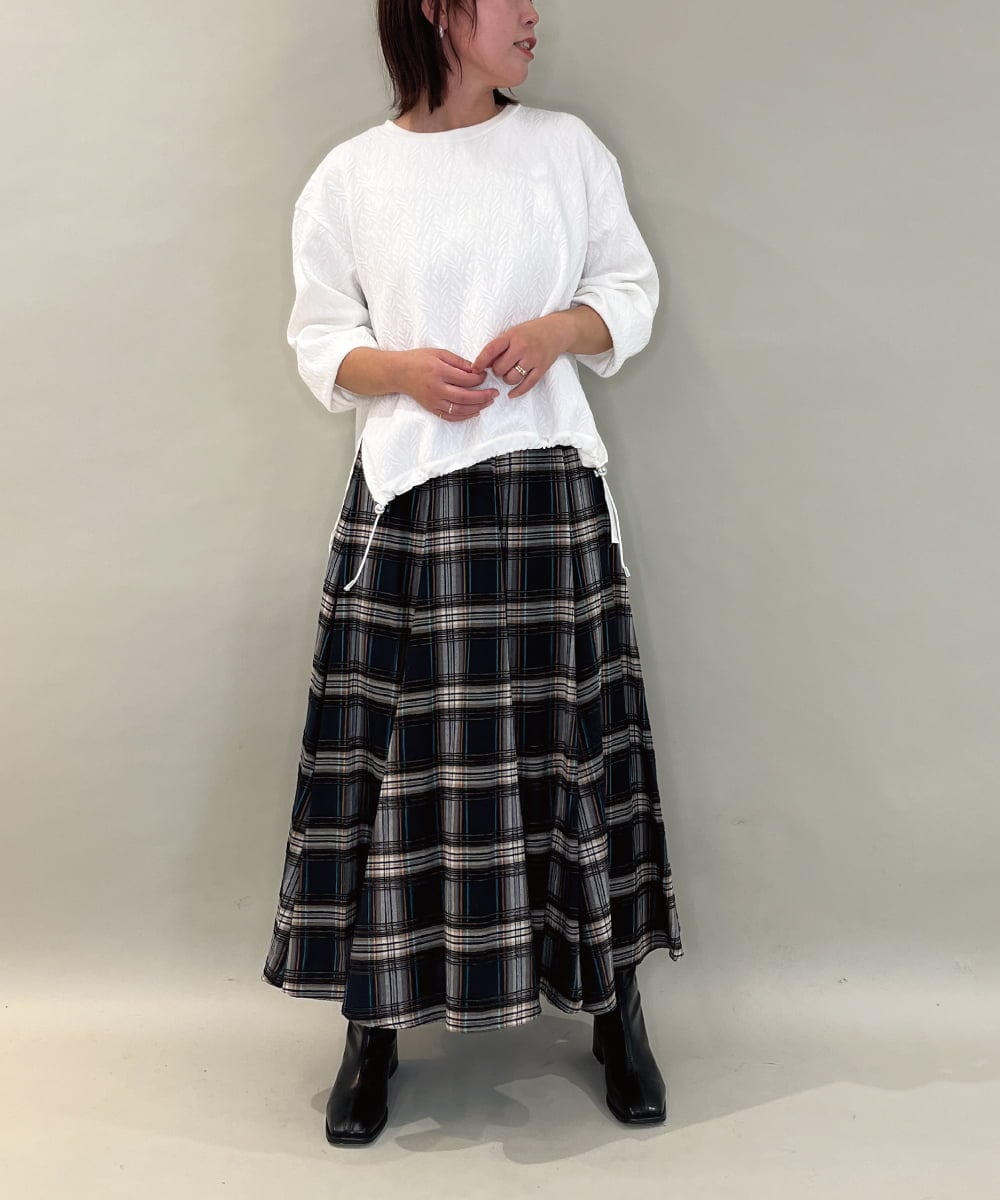 ZMKAE40089 al'aise modulation(アレーズモジュレーション) 異素材ドッキングドロストプルオーバー ホワイト