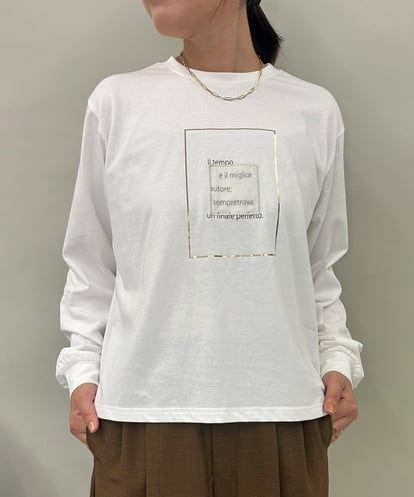 ZMKAE42098 al'aise modulation フロントモチーフロングスリーブTシャツ
