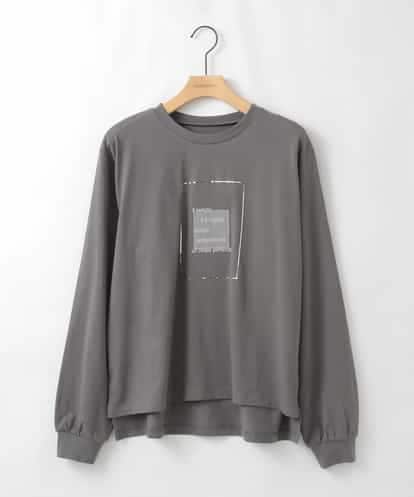 ZMKAE42098 al'aise modulation フロントモチーフロングスリーブTシャツ